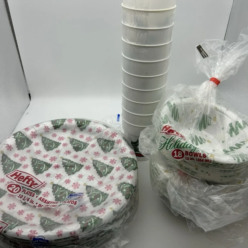Vintage Hefty Styrofoam Christmas plates bowls plastic cups Lot. Christmas Trees